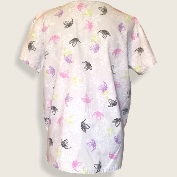 Healthcare Essential Scrub Shirt Comfortable & Professional Workwear - Picture 2 of 8